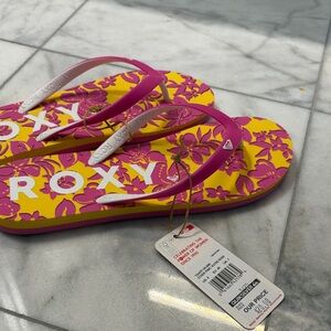 Roxy Pink and Yellow Floral Sandals